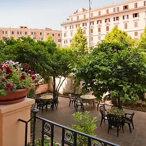 2* Pensión Palma Residences In