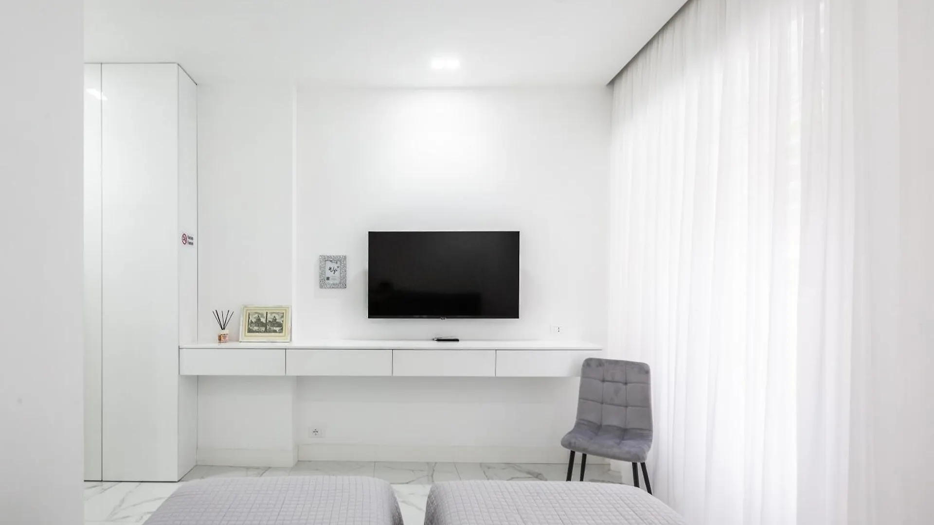 Alissa Suite Roma 0*,  İtalya