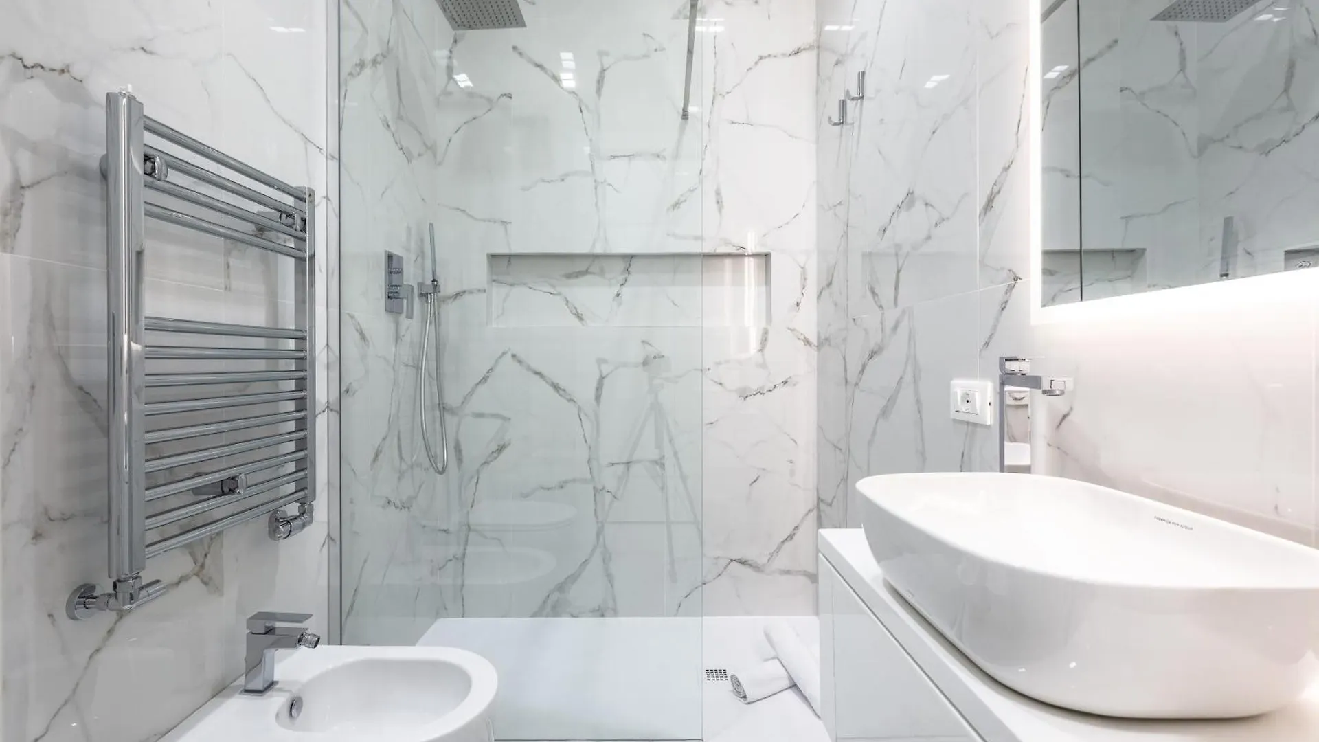 Alissa Suite Roma 0*,  İtalya